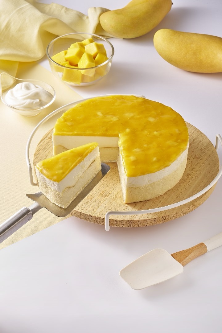 Gabungan rasa masam manis Mangga tambat selera peminat Kek Keju Secret Recipe